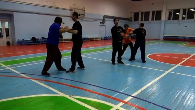 Управление предплечьем при захвате руки