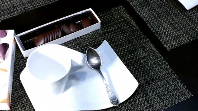 Плейсматы на стол - это коврики на стол для столовых приборов. смотреть онлайн