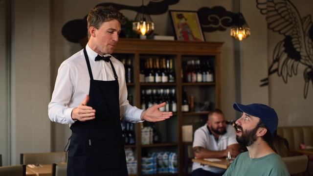 VLDL на русском - Еда в одиночестве в ресторанах - есть в одиночестве