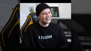 Я - простой русский парень... Я самый счастливый... живу я в России...