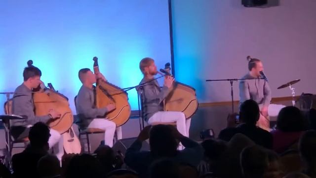 «Щедрик» Шпилясті Кобзарі * Shchedryk (Live) смотреть онлайн