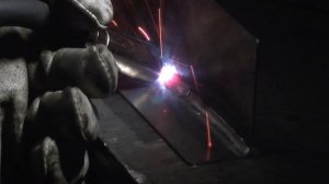 Работа полуавтомата "Неон ВД-251 ПДГ" проволока 0,8 мм заг