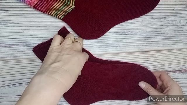 МНОГО НОСКОВ//НАКОНЕЦ-ТО ОН ГОТОВ//ВЯЖУ НУ ОООЧЕНЬ ТЕПЛ смотреть онлайн