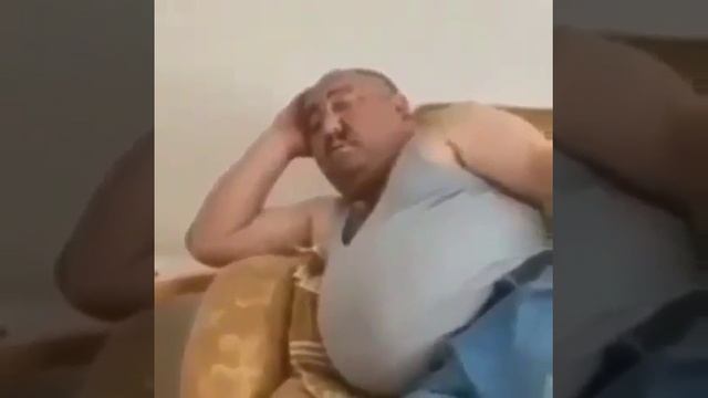 #прикол #дядька #жирный😂😂 смотреть онлайн