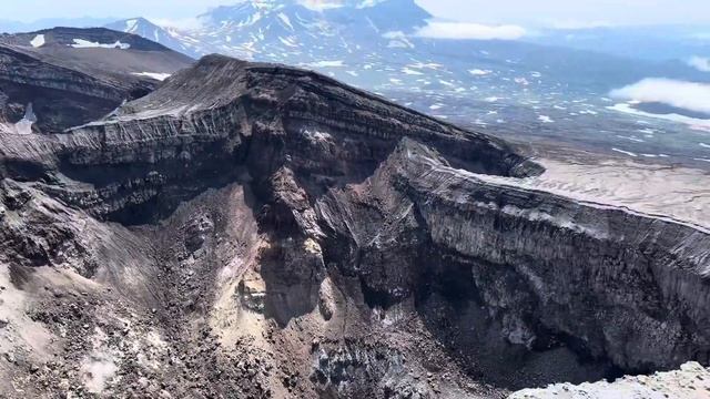 Вулкан Горелый и его окрестности (пещеры), Камчатка 2024 смотреть онлайн