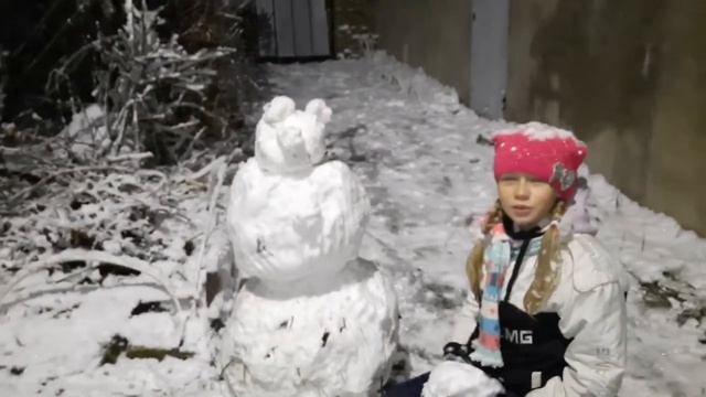 Получили посылку с подарком. Первый снег. смотреть онлайн
