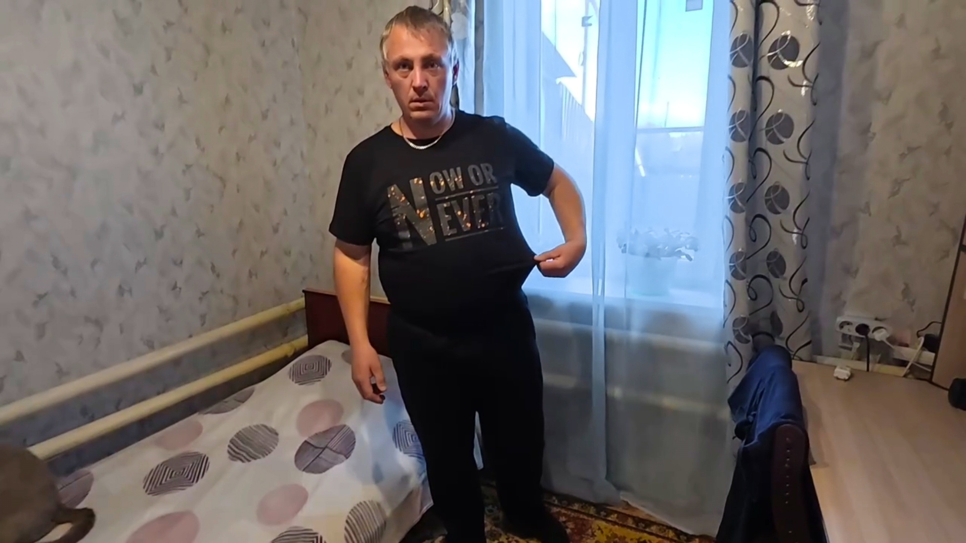 Устроили примерку обновок. Втихаря не вышло, ЗАСТУКАЛА мужа! смотреть онлайн