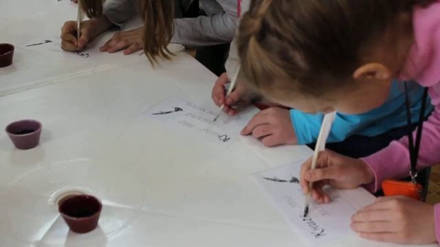 Юные камышане на выставке в художественной галерее города смотреть онлайн