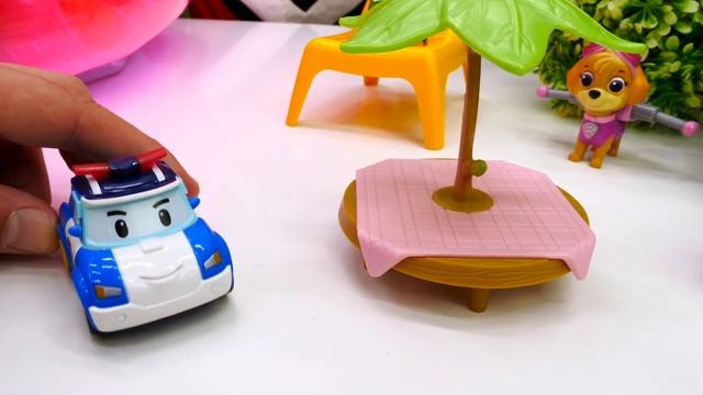 Игры для детей - Робот Поезд и Супер Крылья в Аквапарке! - Видео про Детский Садик. смотреть онлайн