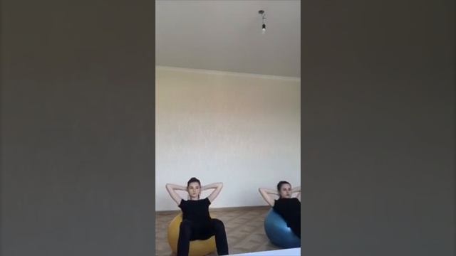 Fitball-аэробика «Занимаемся дома!». смотреть онлайн