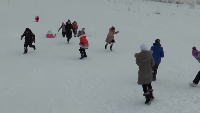 Игра в снежки смотреть онлайн