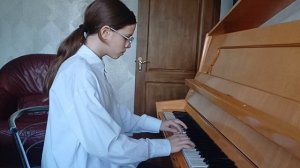 Кутыгина Мария 2 класс.     Й. С. Бах - Менуэт c-moll.