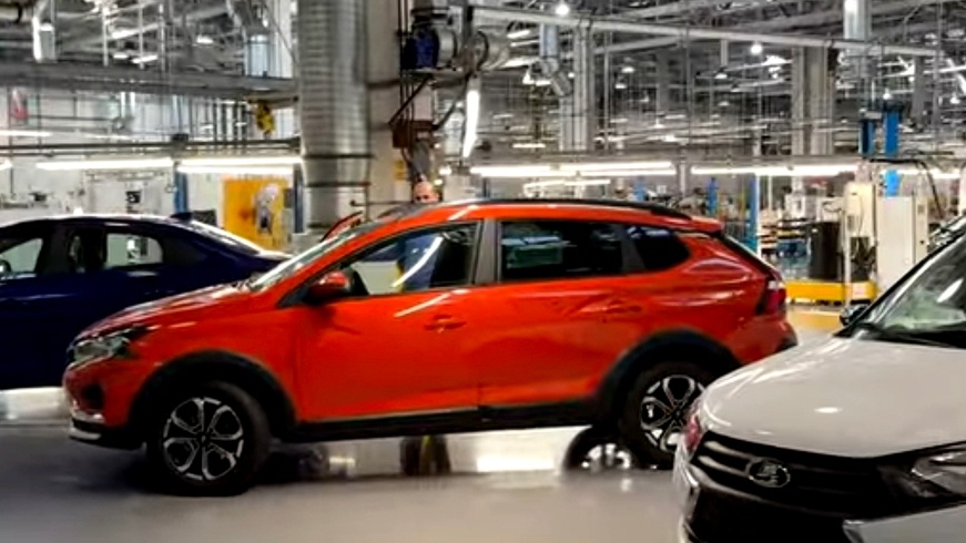 Много шума и ничего: сборка Lada Iskra 2025 почти остановлена из-за нехватки комплектующих смотреть онлайн
