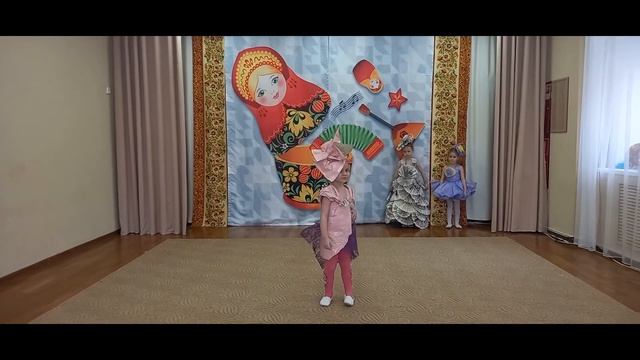 Модное дефиле смотреть онлайн