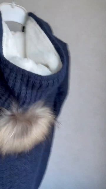 Тёплый вязаный комбинезон из шерсти мериноса. Изнутри утеплён евромехом смотреть онлайн