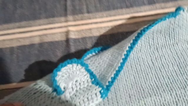 Детские #платья спицами. Необычная горловина и рукава смотреть онлайн