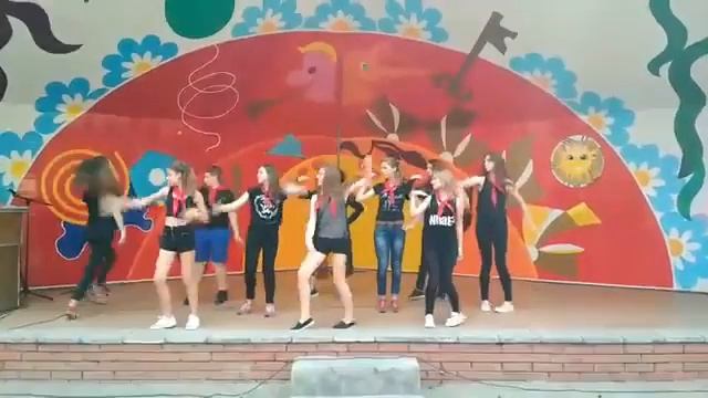 Флешмоб"Акуна Матата"-1-ый отряд;1 смена 2017 смотреть онлайн