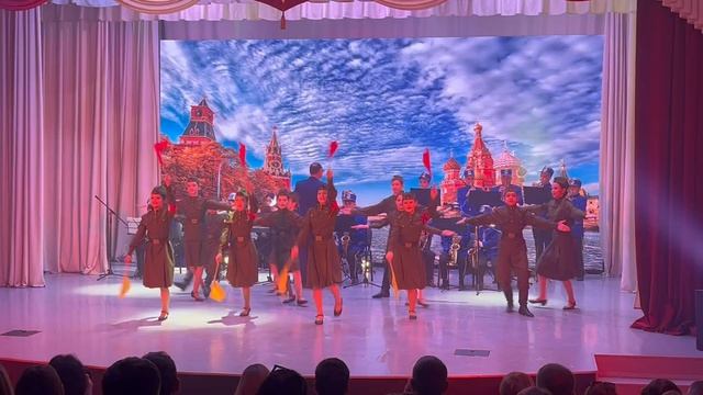 Танец регулировщиц. Ансамбль танца Идель. Кукмор смотреть онлайн