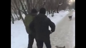 БОМЖ ПОЗДРАВИЛ С 8 МАРТА!