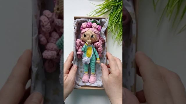 Моя куколка связанная крючком. Автор схемы @pollytoys_crochet смотреть онлайн