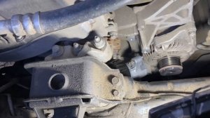 Как легко заменить натяжитель ремня привода в Mitsubishi Out