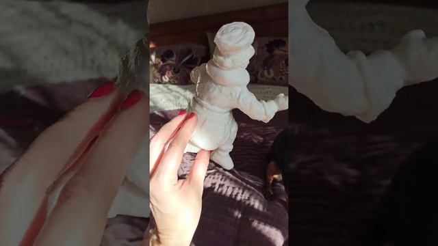 "Мальчик играющий в снежки" смотреть онлайн