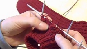 Носки спицами с красивым узором. #2025.