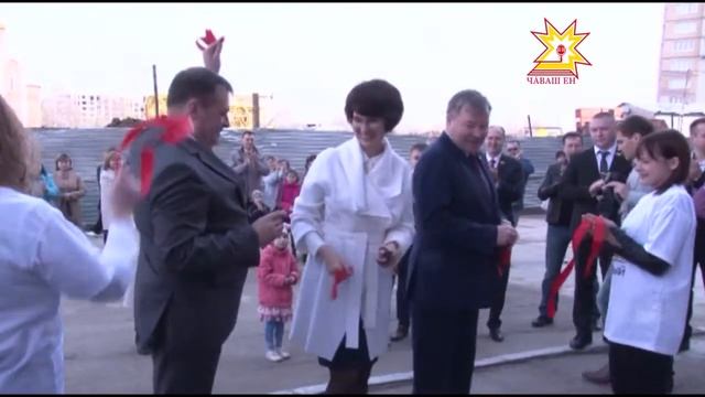 Нумай ачаллă Моисеевсен çемьи  çĕнĕ хваттере куçать