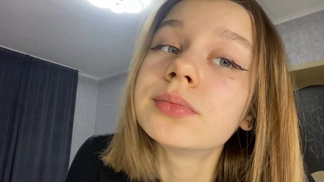 ПРОБУЮ РИСОВАТЬ СТРЕЛКИ! Попросила парня нарисовать мне стрелки.... смотреть онлайн