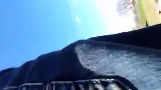 нам нефиг было делать и мы пошли на речку~1