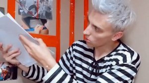 Побег из КАРТОННОЙ ТЮРЬМЫ от КЛОУНА