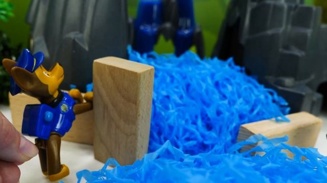 Новая сказка про Щенячий патруль - Машины сказки онлайн - Щенки строят плотину смотреть онлайн