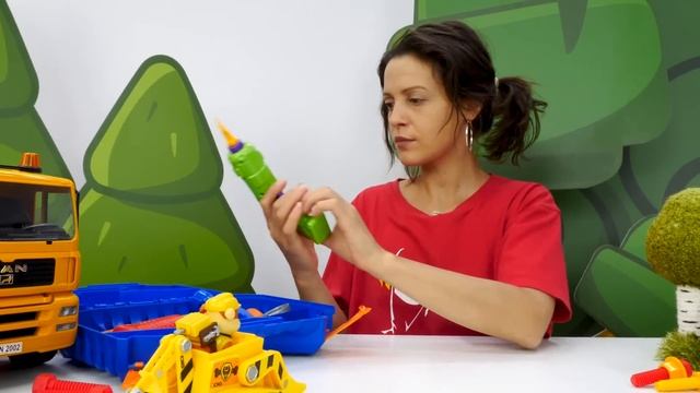 Щенячий патруль и ремонт машинок - Детский садик - Видео с игрушками для детей смотреть онлайн