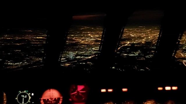 Ночной полет самолета Ил-76 