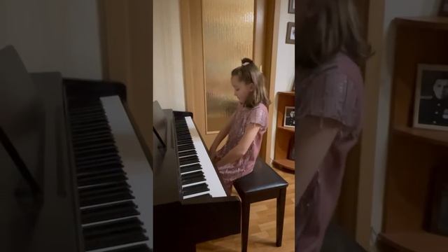 Екатерина Голубева, Севастополь 8 лет Т.Лак «Тарантелла», У.Гиллок «На балете»