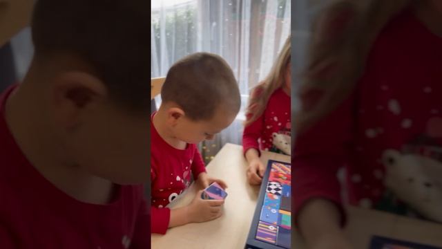 Открываем Адвент календари. #семейныйканал #адвент #адвенткалендарь #обзор