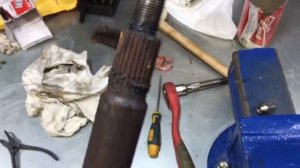 Убираем Люфт в задних рычагах торсионе  BRP G1.