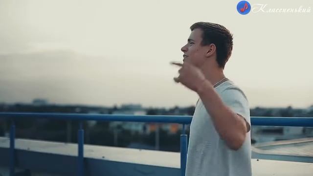 Смотреть всем!!!трек взорвал интернет!