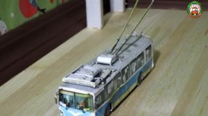 Бумажный троллейбус ВЗТМ 5284