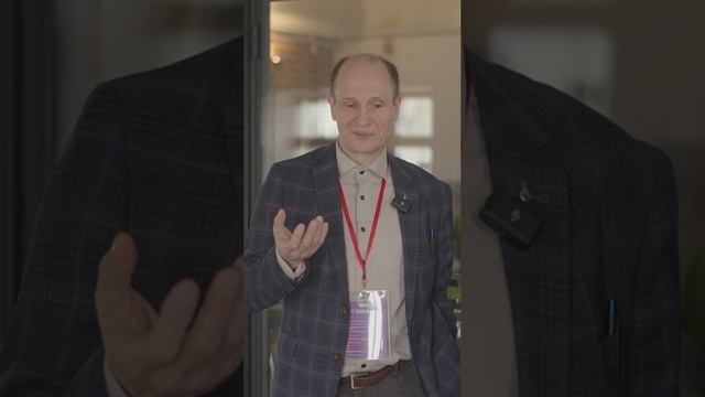 2025 апрель  Футурологическое интервью на 3 минуты о развитии ИИ от Леонида Головина для  WMT-group
