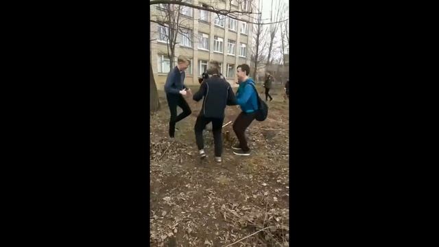 гопники танцуют хардбасс (трёх минутная версия)