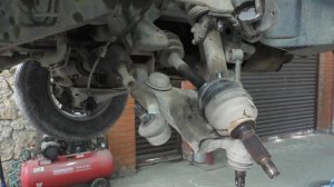 Замена подшипника передней правой ступицы на Киа Соренто 2005  Kia Sorento 2,5  2часть