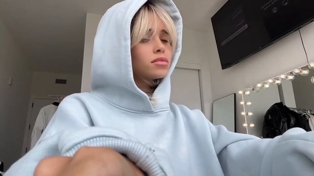 Nessa Barrett - ( перевод ) смотреть онлайн