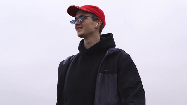 Airpods 4 c Шумоподавлением - СРАВНЕНИЕ с Airpods Pro 2 смотреть онлайн