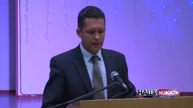 В клубе «Строитель» состоялось чествование работников самой мирной и созидательной профессии на зем смотреть онлайн