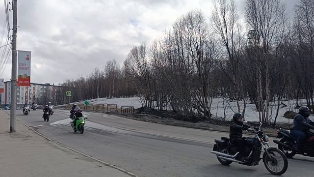 Открытие мотосезона в Мурманске (17.05.25) смотреть онлайн