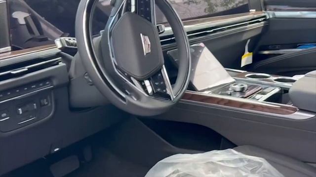 Обновленный Cadillac Escalade 2025 года! Что нового и что изменилось?