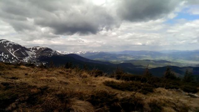 Горы, друзья и панк-рок. :) смотреть онлайн
