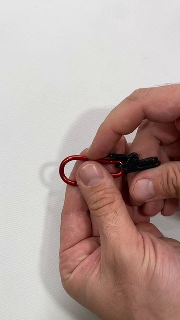 Карабин с прищепкой для палатки