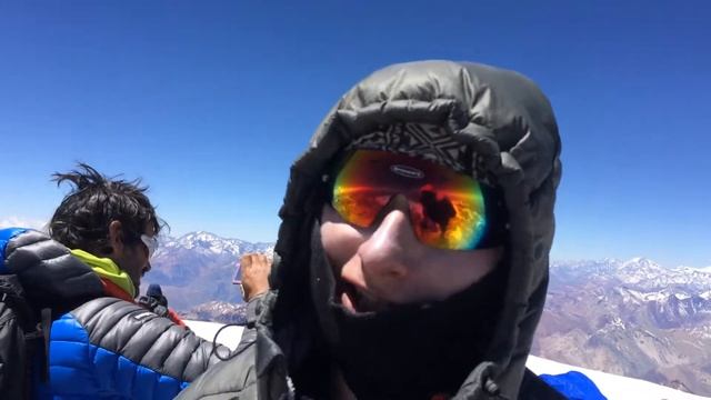 Я в роли кинооператора Поднимающийся на Аконкагуа Максим Каменев.